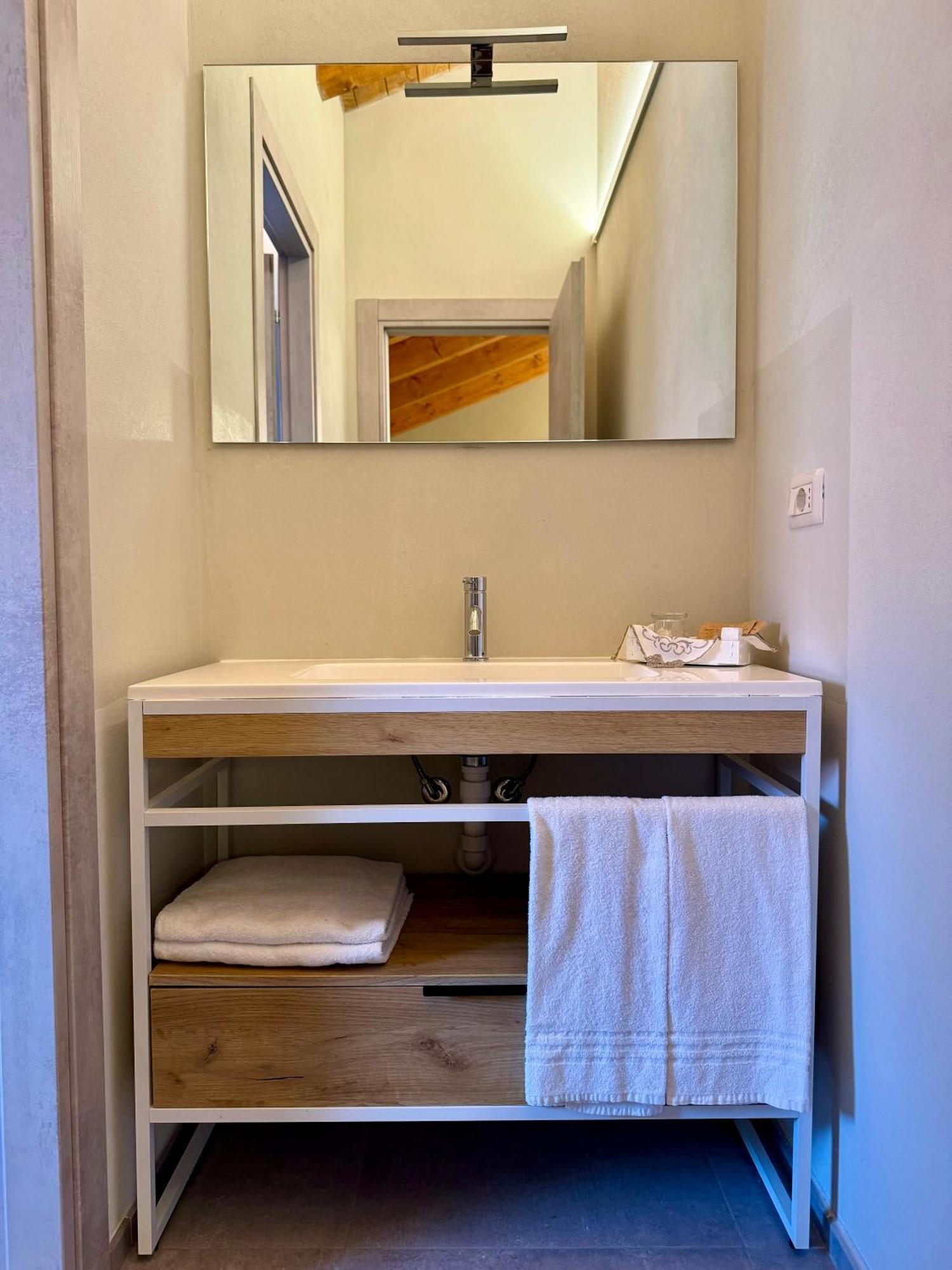 Il Grecale - E Guest house